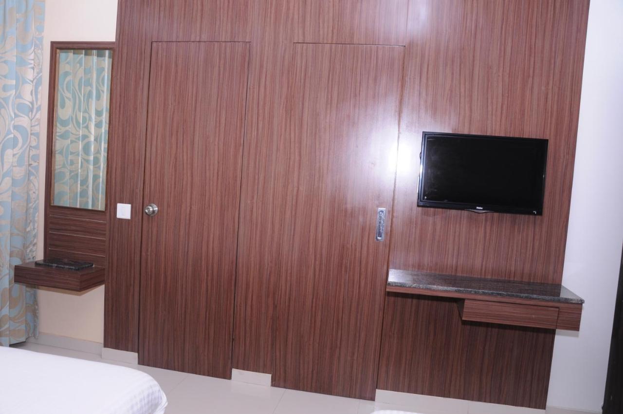 Hotel City Heart Shirdi Zimmer foto