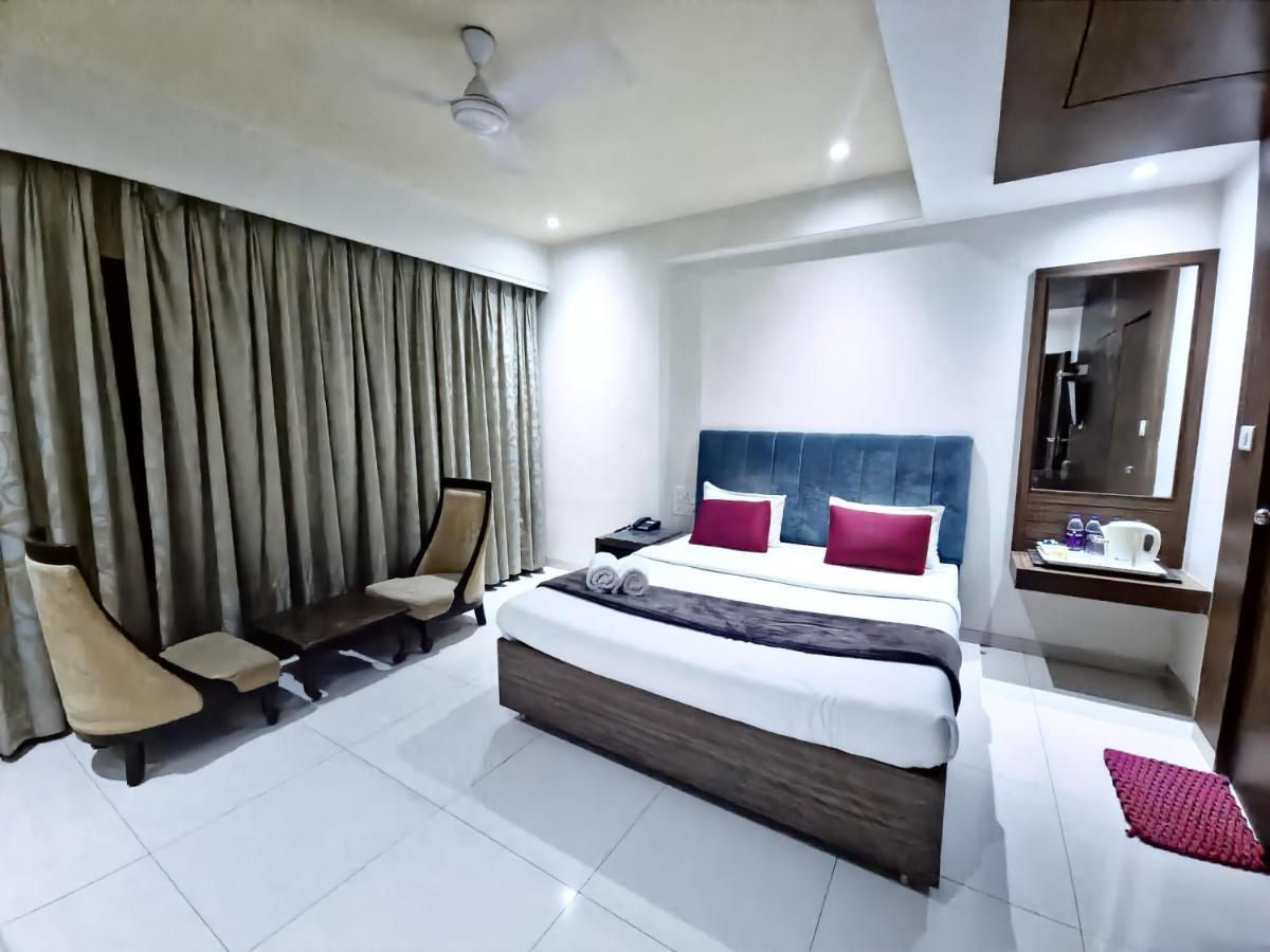 Hotel City Heart Shirdi Exterior foto