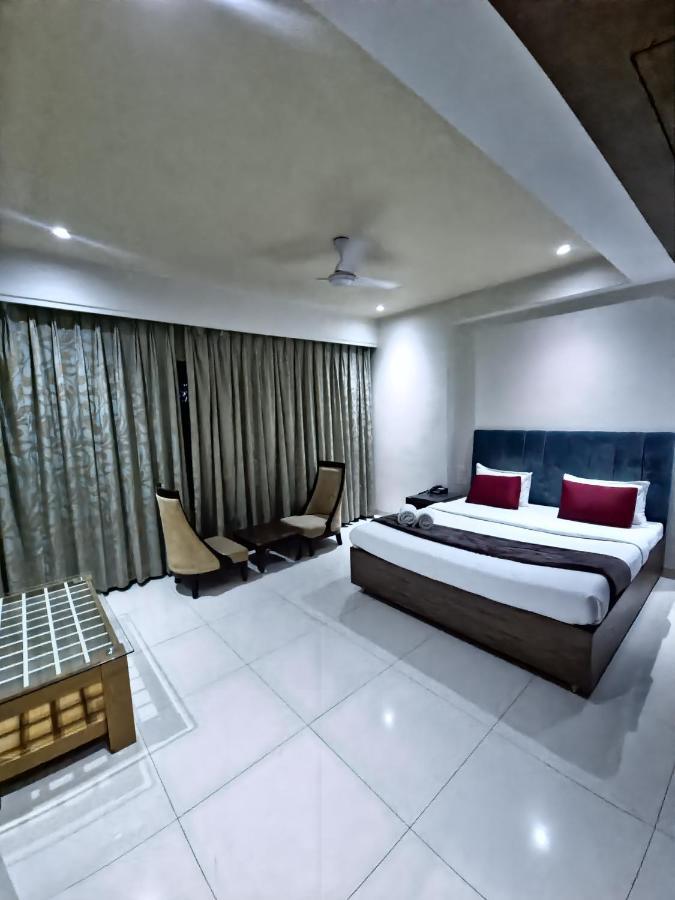 Hotel City Heart Shirdi Exterior foto